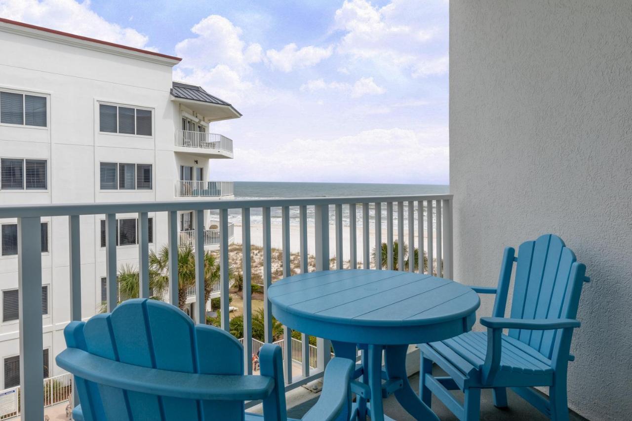 Three-Bedroom Apartment Ocean View Non-Smoking